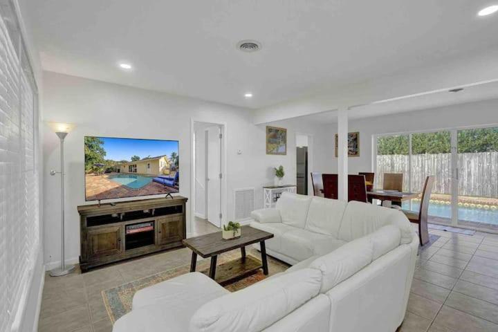דירפילד ביץ' Beautiful 4 Bedrooms/Pool/Walk To Beach מראה חיצוני תמונה